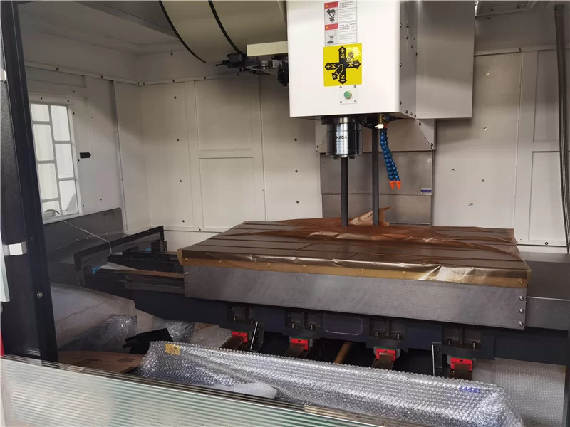 VMC Vertical CNC Machining Center